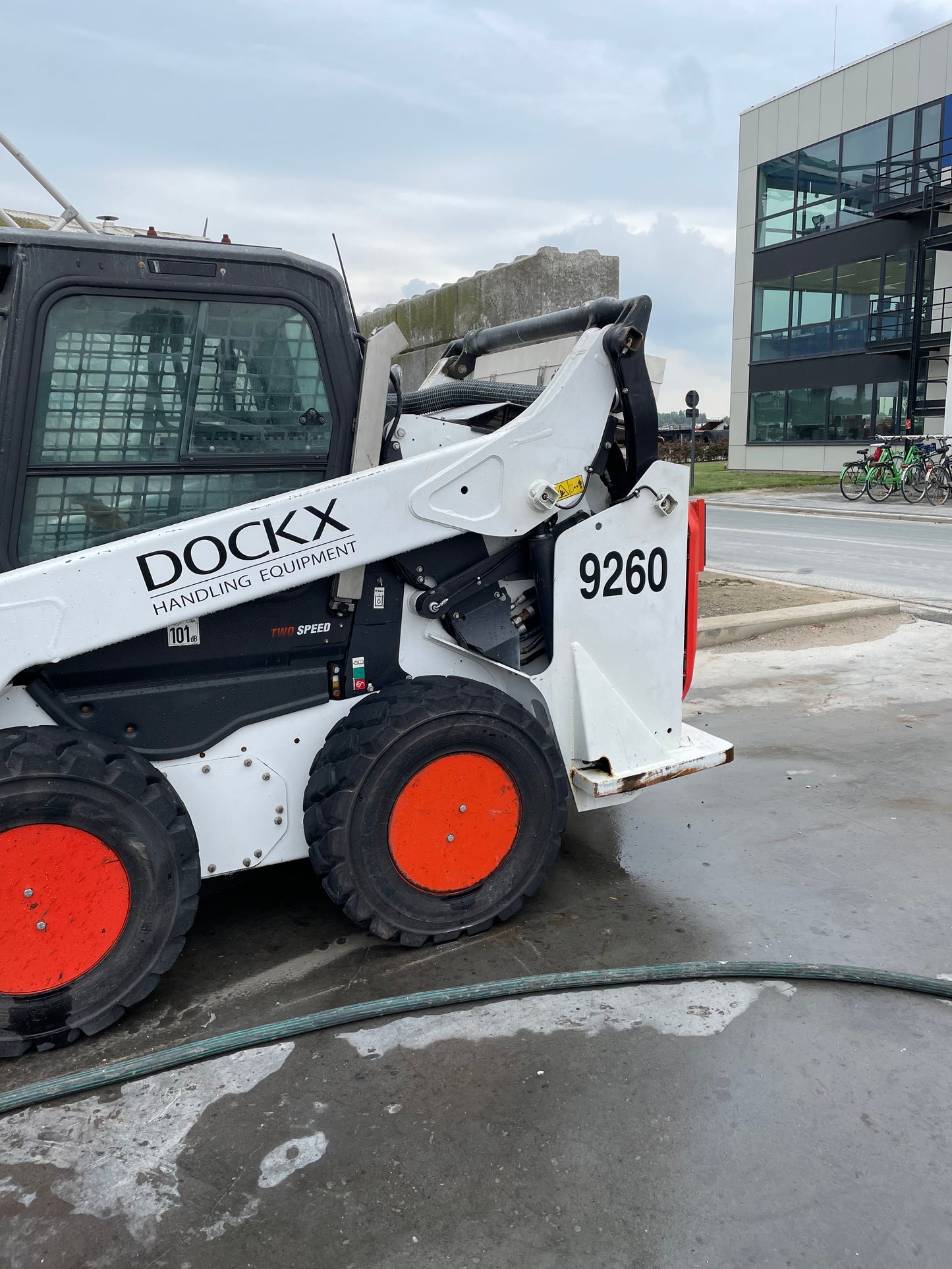 Heftrucks en bobcats